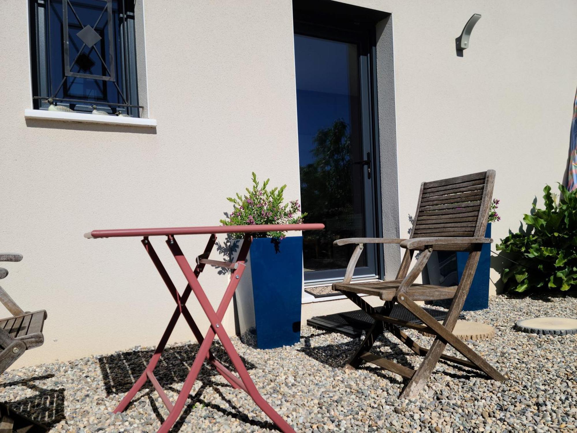Les Papillons D'Uzes Bed and Breakfast Saint-Laurent-la-Vernède Eksteriør billede