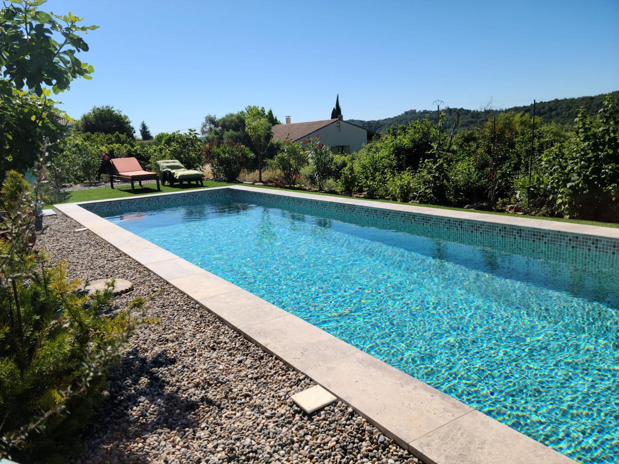 Les Papillons D'Uzes Bed and Breakfast Saint-Laurent-la-Vernède Eksteriør billede